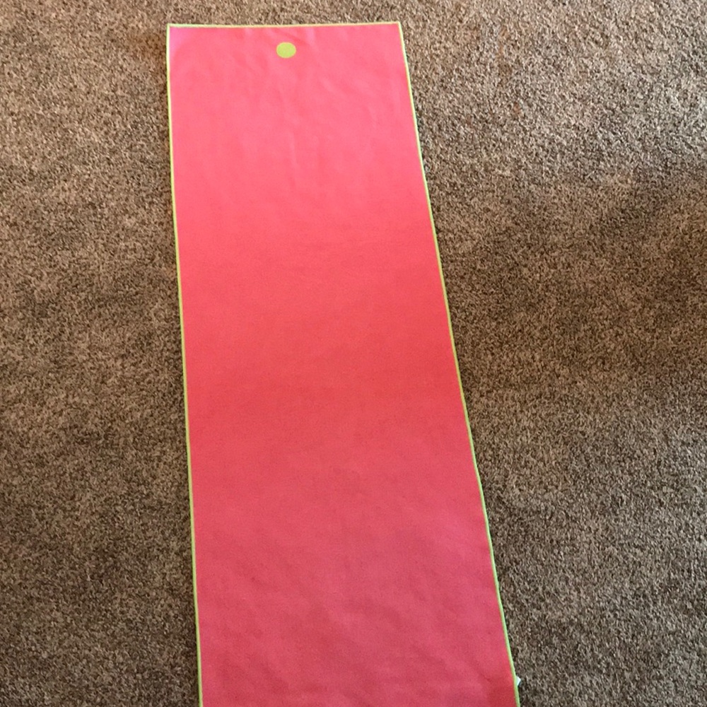 Skidless by Yogitoes Yoga Towel with grips
